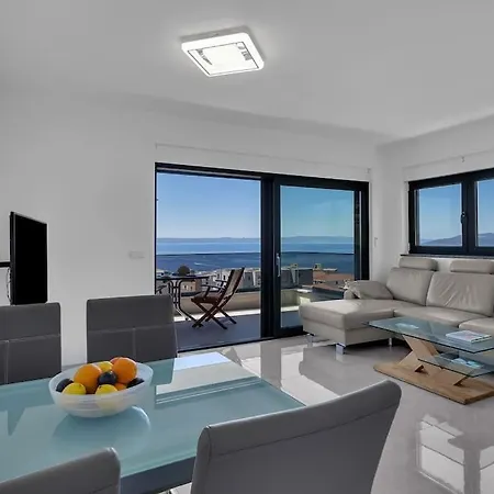 Romic Makarska